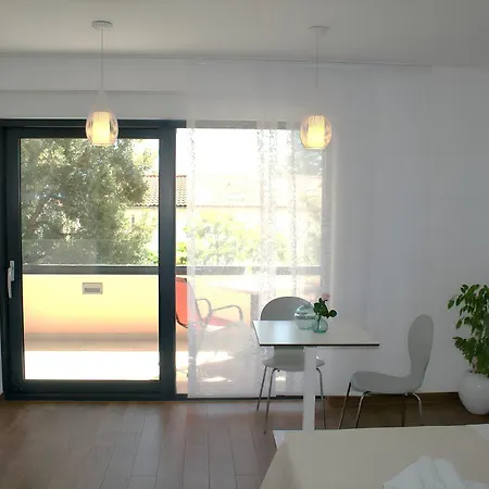 Apartment 12 Makarska