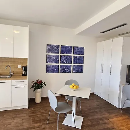 12 Apartment Makarska